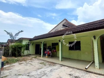 Single Storey Corner Lot 2831 SQFT With Land at Melaka Baru