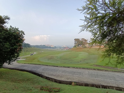 Nice Bungalow Lot Facing Golf Course Bangi Golf Resort for Sale
