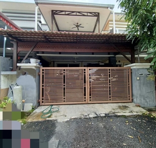 Renovated Double Storey Terrace, Warisan Puteri Presint 4,
