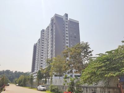 Rumah Baru Partly Furnished 2 Parking Berbumbung Near Lotus Apartment Seri Seraya Puncak Alam For Rent