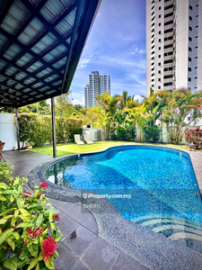 Elegant Bayu Ferringhi Semi-D Home with Private Pool