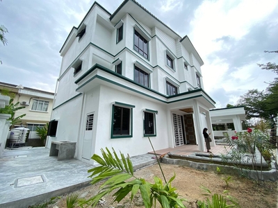 NEWLY COMPLETED 3 Storey Bungalow House Jalan Anggerik Kota Kemuning Near Bukit Jelutong Shah Alam Selangor