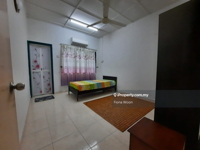 Room For rent Taman Cheng Perdana , Melaka