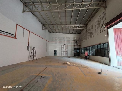 1.5 Storey Semi-D Factory For Rent at Juru