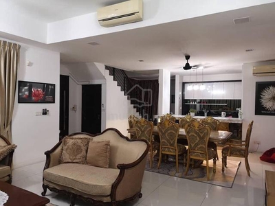 3 storey bungalow with swimming pool in Putrajaya for sale