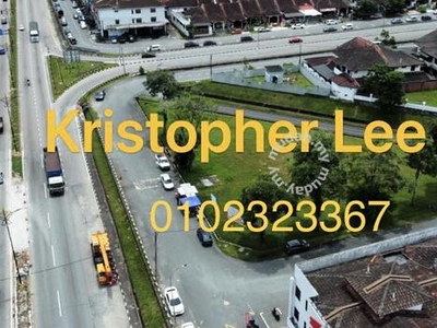 Commercial Land can convert Gas Station For Sale Senai Mainroad