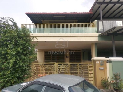 Double Storey House End Lot At Taman Pengkalan 18, Ipoh, Perak.