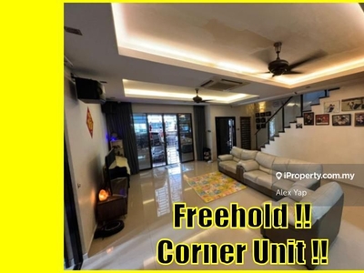 Freehold!! Corner Unit!! Below Market!! 2.5 Storey Tmn Meranti Jaya!!