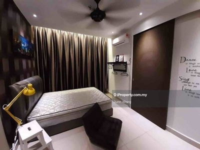H2o Residence Renovated Fully Furnished unit for Sale