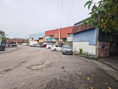 Johor Jaya Seroja Corner 1.5 Storey Factory