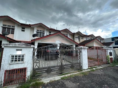 Mutiara Rini Double Storey - Partial furnished / 4beds / Good Design