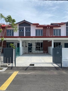 Rumah Baru Teres 2 Tingkat @ Tanjung Lumpur , Kuantan