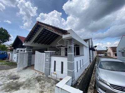 Rumah Cantik Permas Jaya Untuk Dijual‼️Renovated+EndLot