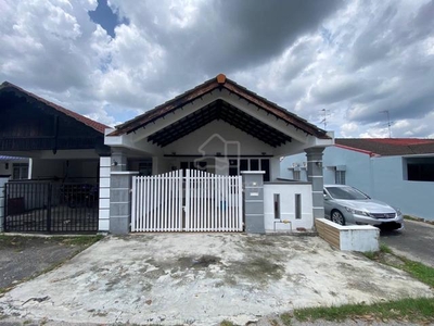 Rumah Cantik Single Storey (End Lot), Bandar Baru Permas Jaya