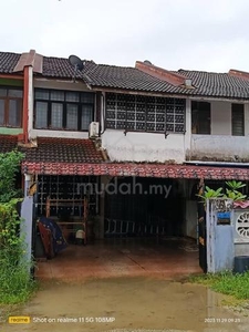 Rumah Teres 4 bilik di Tmn Sri Bunut, Blkg pondok Tok Kenali K.Kerian