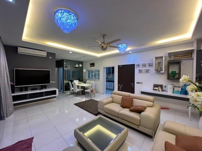 Sky Executive Apartment, Bukit Indah, Cw3 bus to Tuas, High Floor