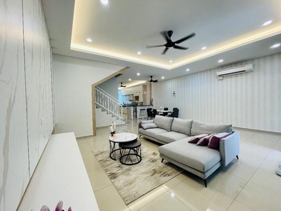 [ BELOW BANK VALUE ] Triple Storey Terrace Kota Laksamana Melaka Raya