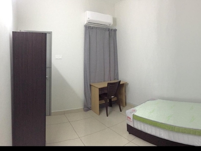 Fully furnished Room at Taman Bayu Perdana, Klang