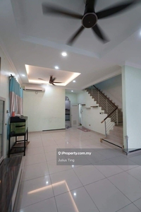 Double storey terrace house end lot near to happening area