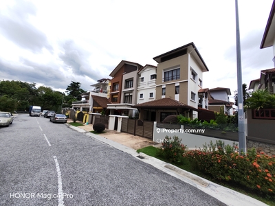 Extra Land 2.5 Storey Terrence House at Sunway spk for Sale