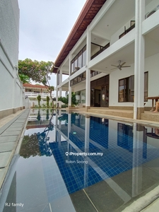 Freehold Bungalow with private pool in Kg. 8
