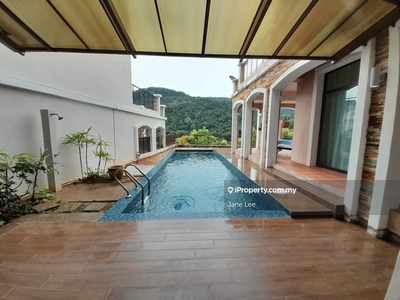 4 storey Villa with private lift and pool, sea view and hill view!