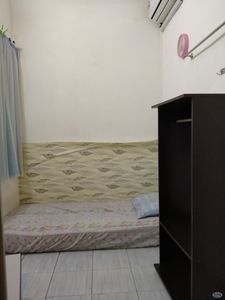 Air-Con Room at Pandan Perdana