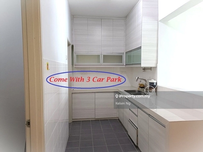 Aman Heights Condominium Freehold 3 Car Park Renovated for Sale