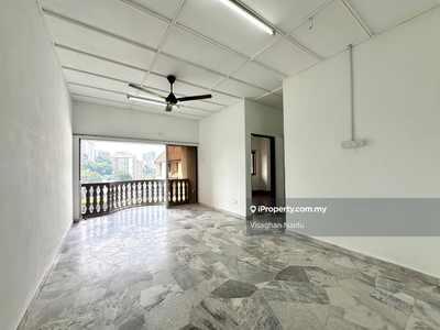 Attractively price well maintained condo in Old Klang Road For Sale!