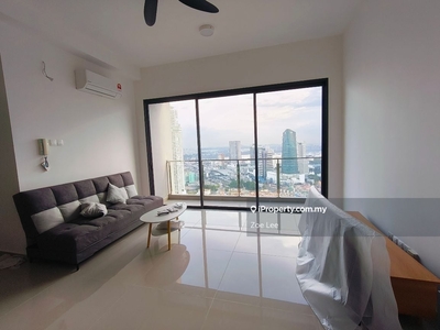 Brand new unit 3 bedrooms type ,facing singapore view ,corner unit