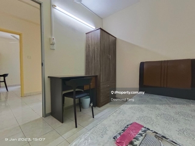 Flora Damansara Lelaki Single Room Available Fully Furnished Block H