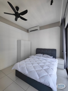 FREE AIR-CON▪️Balcony Room▪️Smart TV▪️Allow ‍ ‍ ▪️Included Utility Wifi Cleaning▪️❌Agent Fee▪️0️⃣Repair Cost