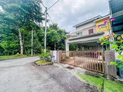FREEHOLD CORNER LOT Double Storey, Taman Coral Heights, Sikamat.