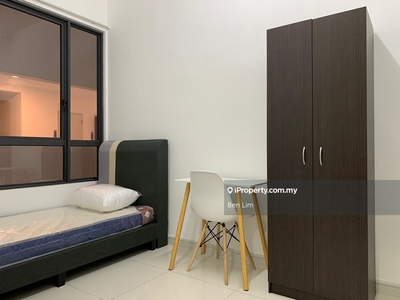 Full Furnish with Balcony and Opposite University