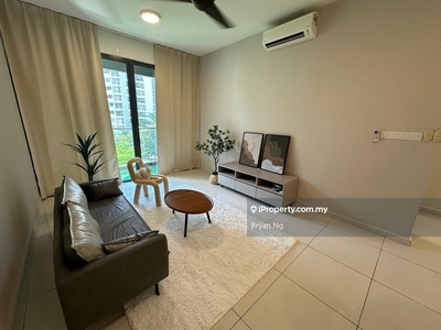Fully Furnished , Renovated Unit, 2 Car Park