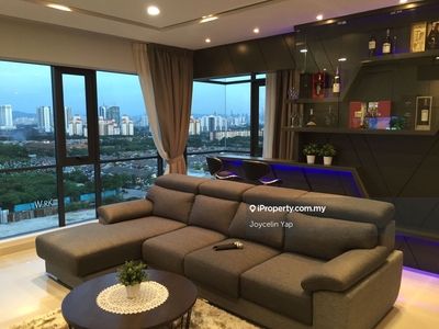 Fully ID Renovated, Special Layout Unit , Facing Park & KLCC view