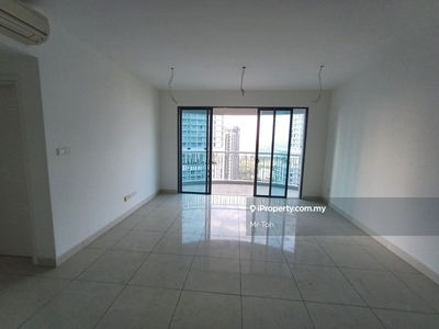 High floor with swimming pool & sea view