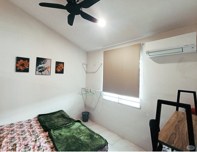 Ipoh NEW Garden View Middle Room(Parking lot+AC+Laundry+Kitchen+Garden)