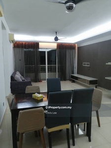 KLCC view condo with 3 bedroom 2 bathroom 2 car park, available now