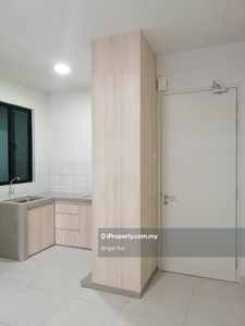 Majestic Maxim For Rent Near By MRT