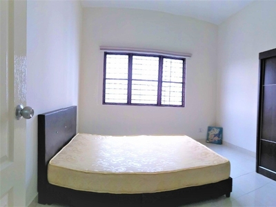 Master Room at Pelangi Utama DEF, Bandar Utama near BU MRT