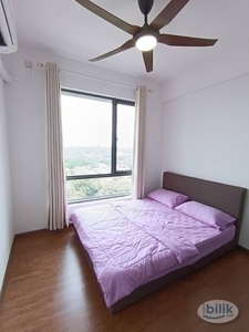 Medium Room for rent at Central park @ Damansara Aliff Tampoi