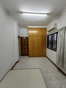 Middle Room at Villa Laman Tasik, Bandar Sri Permaisuri