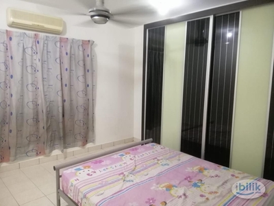 Middle Room For Rent @ Palm Spring Condo, Kota Damansara
