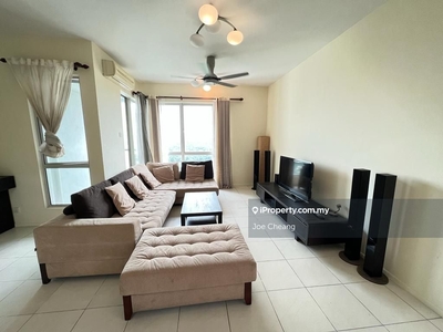 Nearby to MRT, Corner unit With 2 Parking