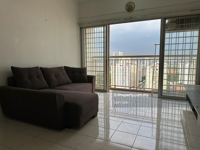 Plaza medan putra Avelon tower for rent 1000sf furnished high floor