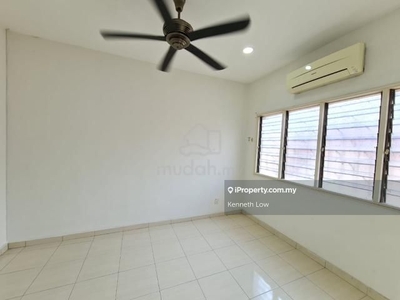 Puchong Utama 12, 2storey House Corner, L/A 3100sf Freehold, Extended