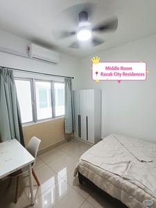Ready Move-in‼️ Brand New Cozy Middle Room at Razak City Residences Near LRT