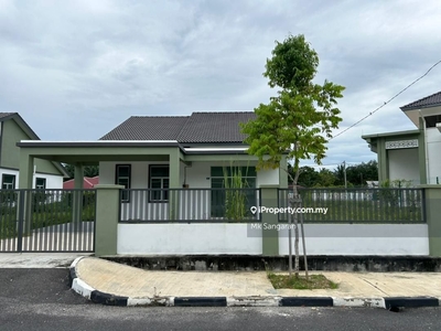 Rumah Banglo Setingkat di Gurun, Kedah