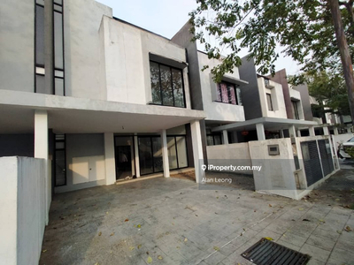 Blu constellation balakong 3 storey terraced house gated guarded